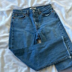 Levi’s wedgie straight blue jeans
